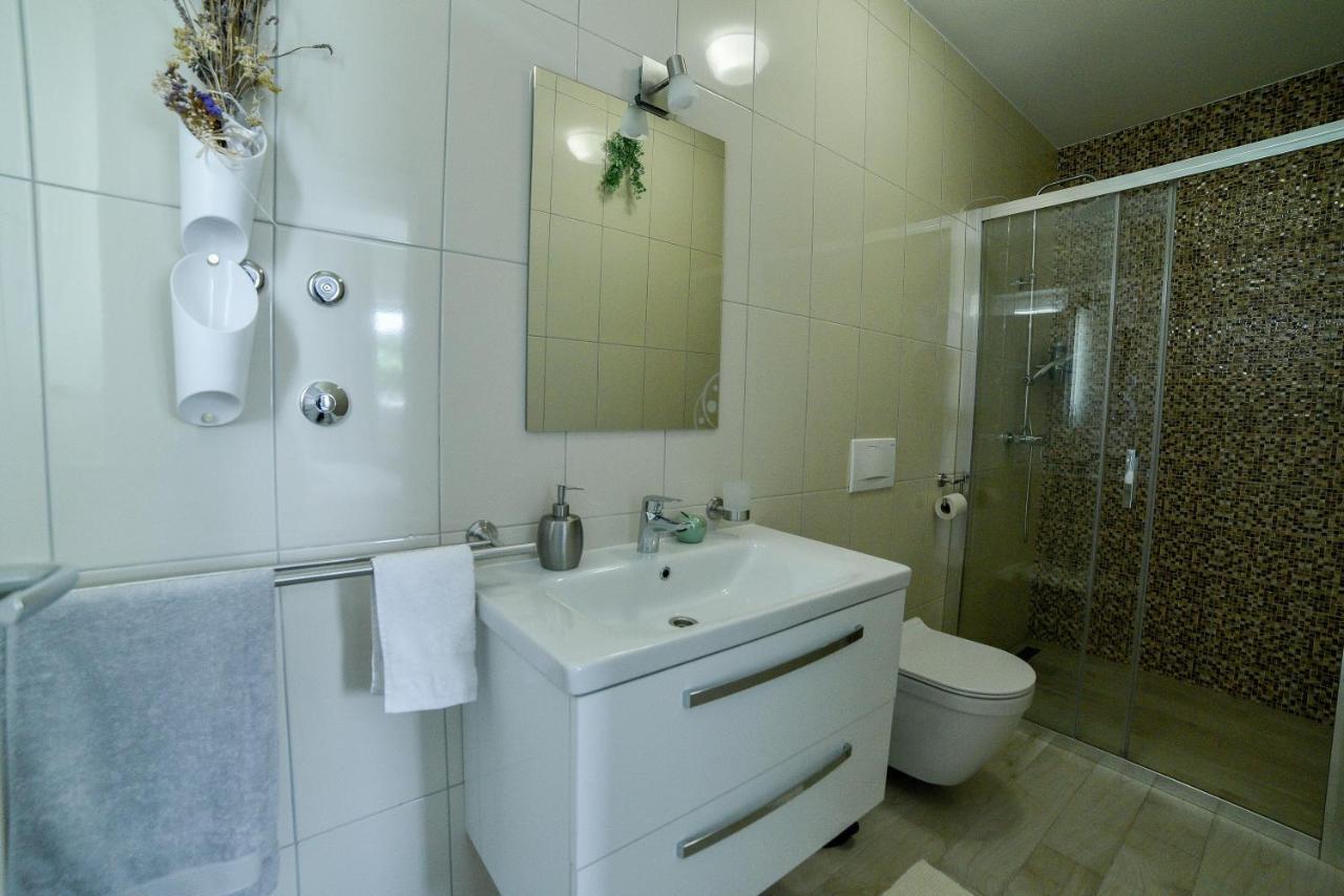 Holiday Home Mb Ражань Экстерьер фото