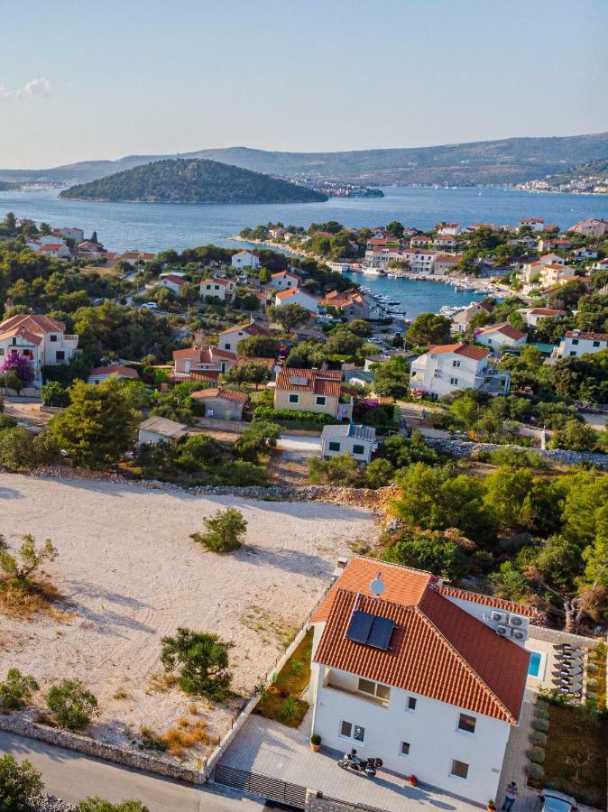 Holiday Home Mb Ражань Экстерьер фото
